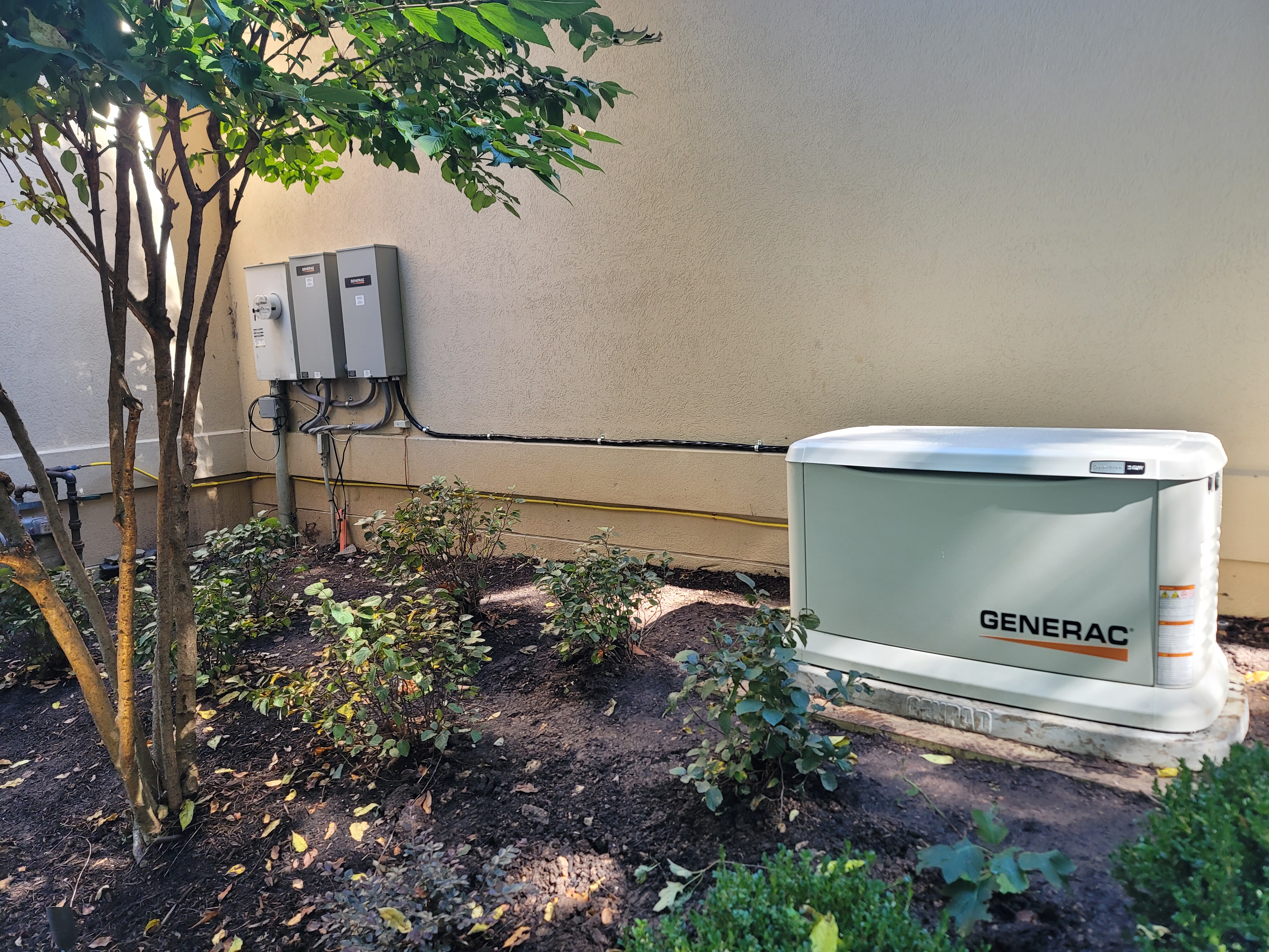 Take charge of your power needs with the Generac 7210 24 kW Air Cooled Installation. Equipped with D